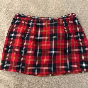 David Paul NY brand plaid skirt